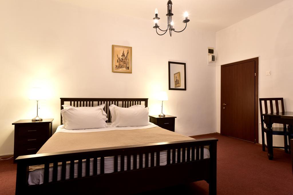 Da Vinci Hotel บราชอฟ ภายนอก รูปภาพ