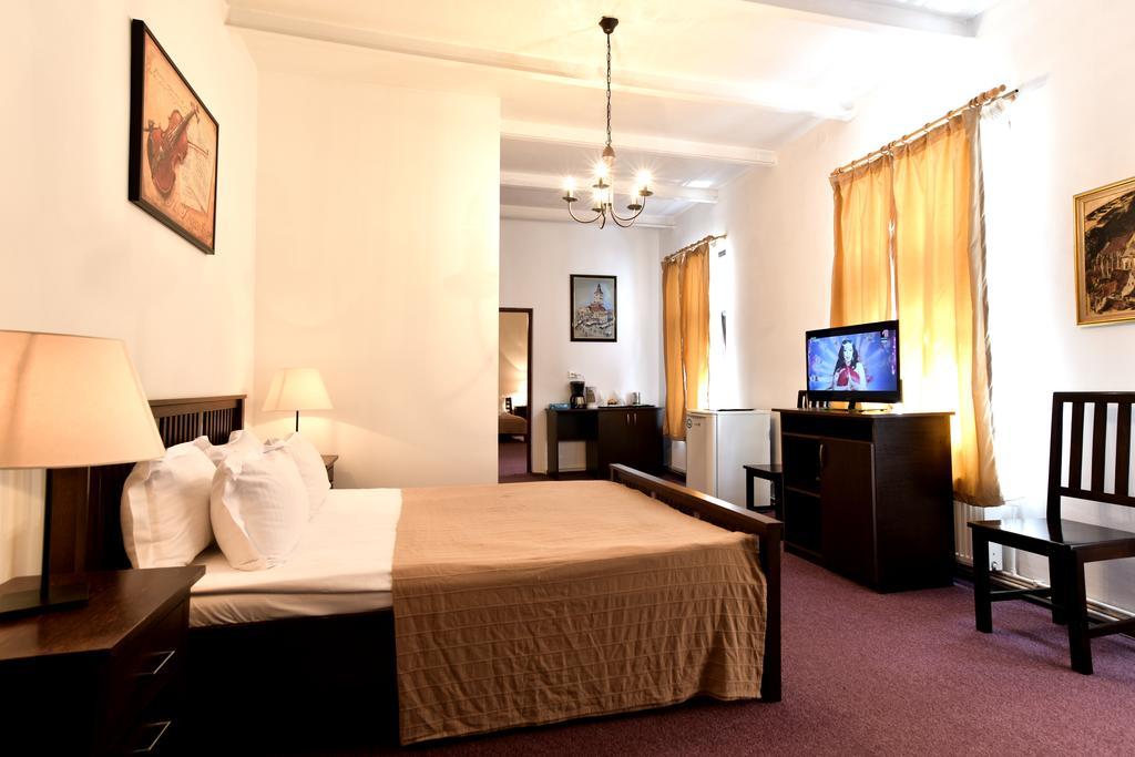 Da Vinci Hotel บราชอฟ ภายนอก รูปภาพ